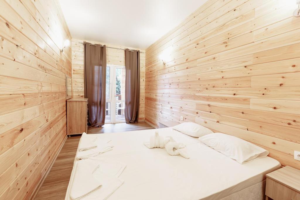 Guest House Amshin Tsandrypsh Exterior foto