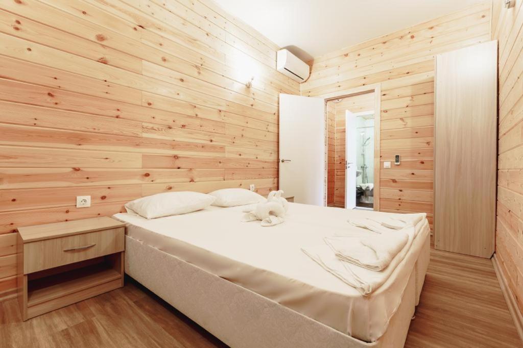 Guest House Amshin Tsandrypsh Exterior foto